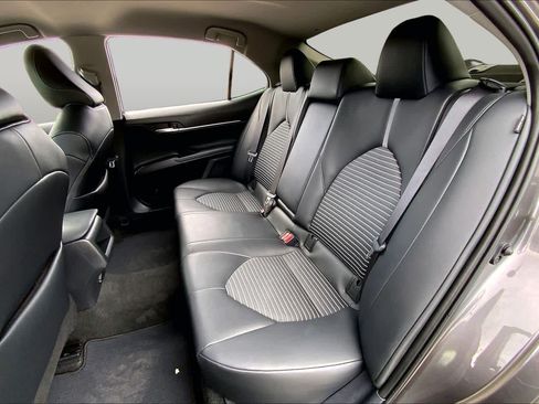Used 2023 Toyota Camry SE FWD image 20