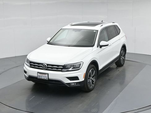 Used 2019 Volkswagen Tiguan SEL image 40