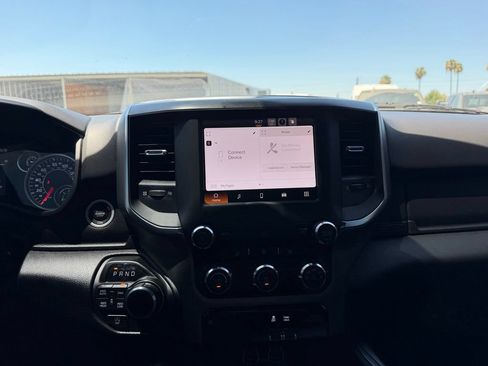 Used 2024 RAM 1500 Big Horn AWD/4WD image 9
