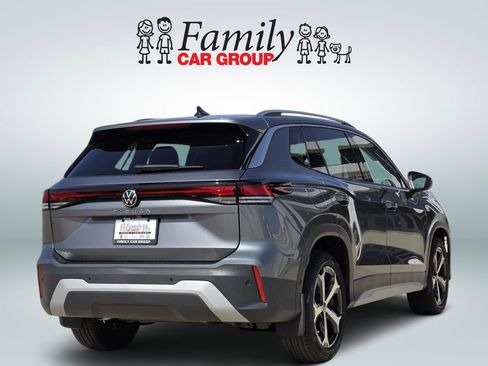 New 2026 Volkswagen Tiguan SE image 4