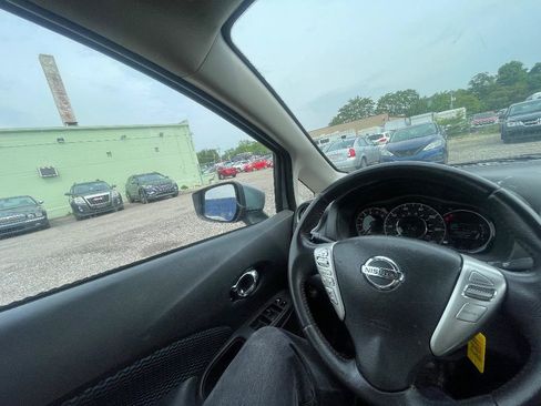 Used 2015 Nissan Versa Note SV FWD image 11