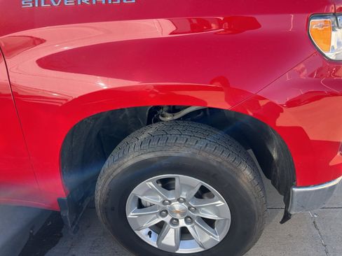 Used 2025 Chevrolet Silverado 1500 LT image 4