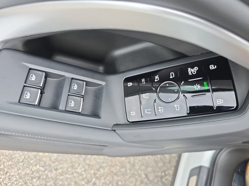Certified 2025 Audi Q5 Premium w/ Premium Plus AWD/4WD image 25