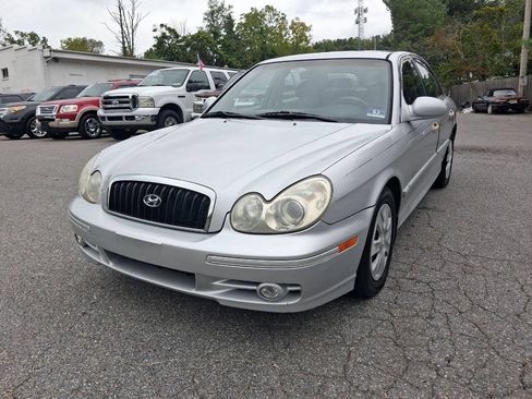 Used 2004 Hyundai Sonata FWD image 3