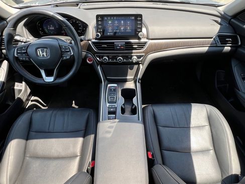 Used 2022 Honda Accord Touring image 16
