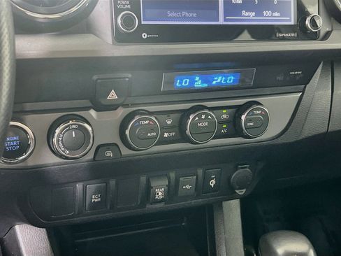 Used 2021 Toyota Tacoma TRD Off-Road AWD/4WD image 15