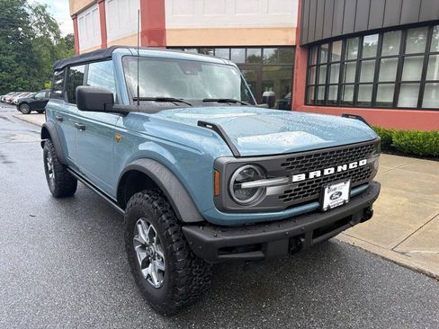 Used 2022 Ford Bronco Badlands AWD/4WD image 9