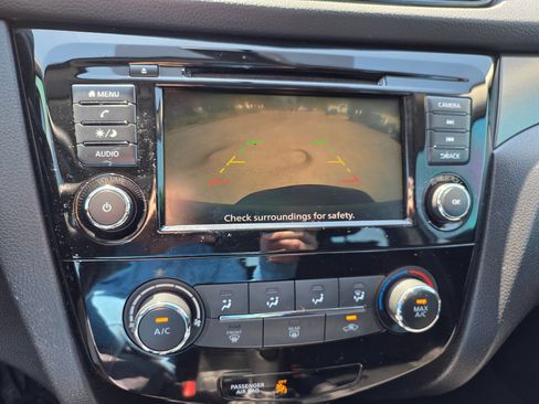 Used 2019 Nissan Rogue Sport S AWD/4WD image 15