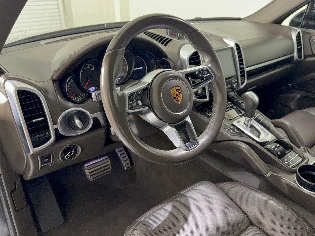 Used 2017 Porsche Cayenne S AWD/4WD image 4