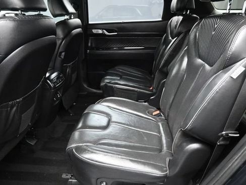 Used 2023 Hyundai Palisade Calligraphy w/ Cargo Package FWD image 7