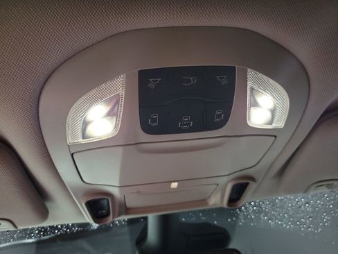 Used 2023 Chrysler Pacifica Limited image 45