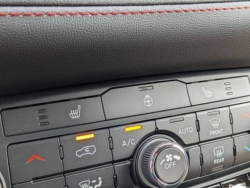New 2026 Dodge Durango GT w/ Blacktop Package AWD/4WD image 25