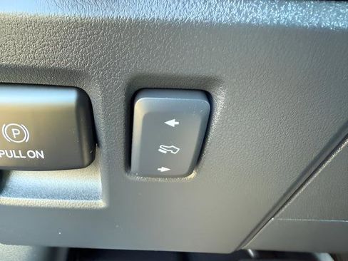 Used 2023 Ford F150 Lariat w/ Equipment Group 502A High AWD/4WD image 21