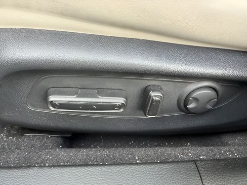 Used 2024 Honda Accord Touring image 10