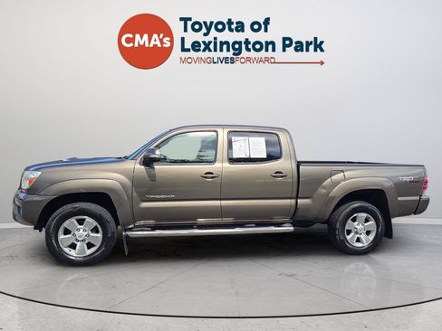 Used 2013 Toyota Tacoma 4x4 Double Cab image 2