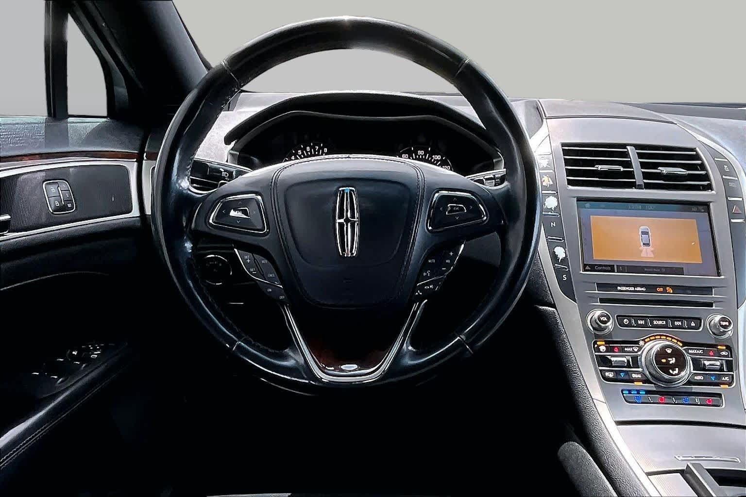 Used 2017 Lincoln MKZ Reserve FWD image 6