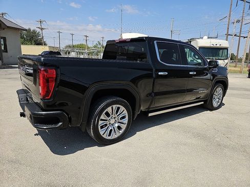 Used 2022 GMC Sierra 1500 Denali w/ Denali Premium Package AWD/4WD image 8