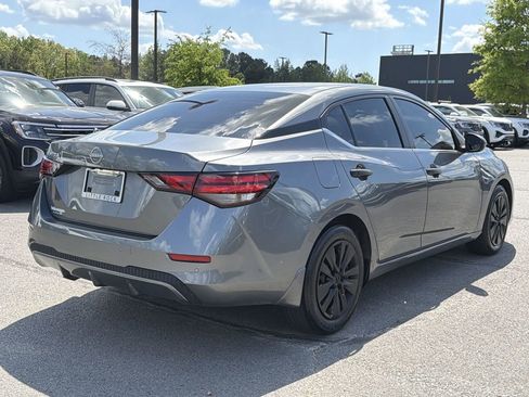Used 2025 Nissan Sentra S FWD image 5