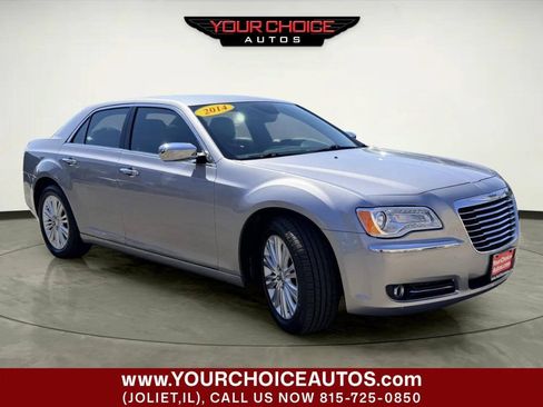 Used 2014 Chrysler 300 C w/ Light Group AWD/4WD image 7
