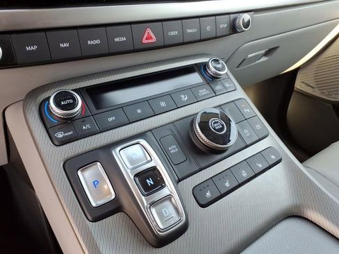 Used 2024 Hyundai Palisade SEL w/ Premium Package image 27