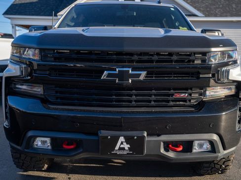 Used 2019 Chevrolet Silverado 1500 LT Trail Boss image 10