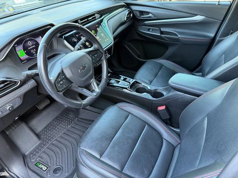 Used 2023 Chevrolet Bolt EUV LT w/ Convenience Package image 14