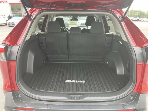 Used 2024 Toyota RAV4 LE FWD image 26