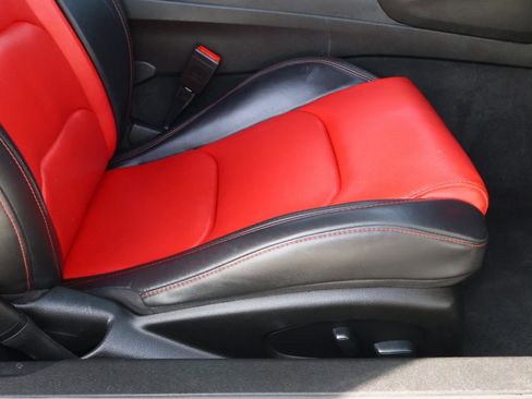 Used 2021 Chevrolet Camaro SS image 15