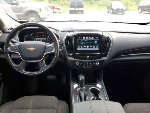 Used 2018 Chevrolet Traverse LT FWD image 31