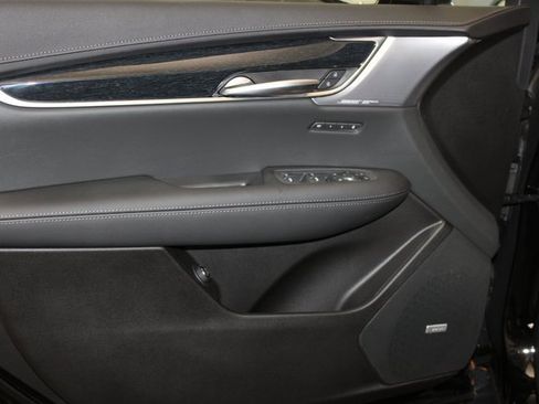 New 2025 Cadillac XT5 Premium Luxury image 10