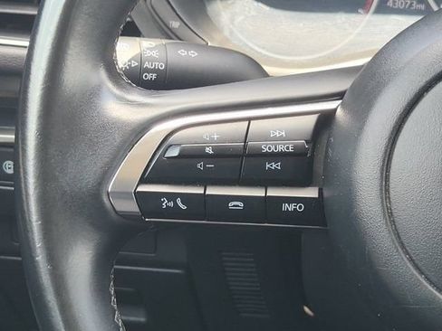 Used 2025 MAZDA MAZDA3 s FWD image 27