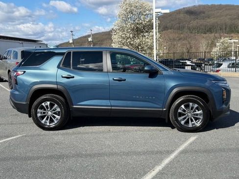 New 2026 Chevrolet Equinox LT w/ Convenience Package II AWD/4WD image 14