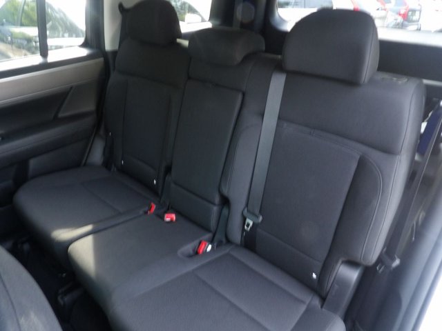 Certified 2026 Hyundai Santa Fe SE FWD image 19