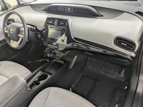 Used 2017 Toyota Prius Two image 31
