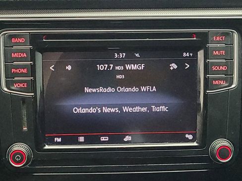 Used 2017 Volkswagen Passat 1.8T SE image 25