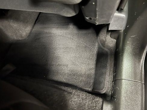 Used 2020 Chevrolet Trax LT w/ LT Convenience Package image 24