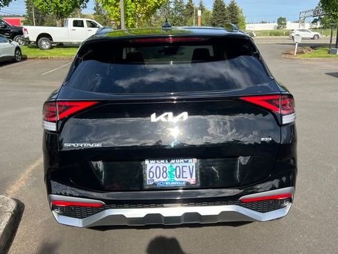 Used 2025 Kia Sportage SX AWD/4WD image 6