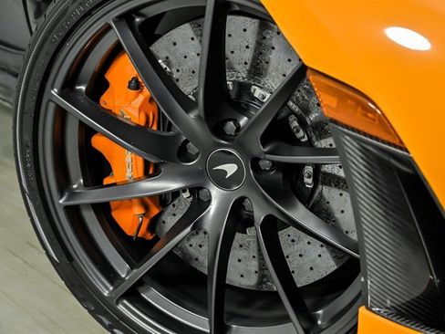 Used 2018 McLaren 720S Performance RWD image 6