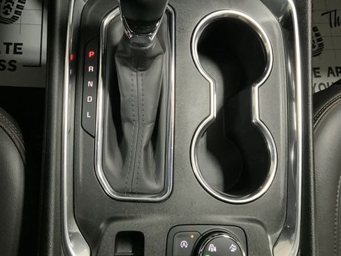 Used 2023 Chevrolet Traverse High Country AWD/4WD image 47