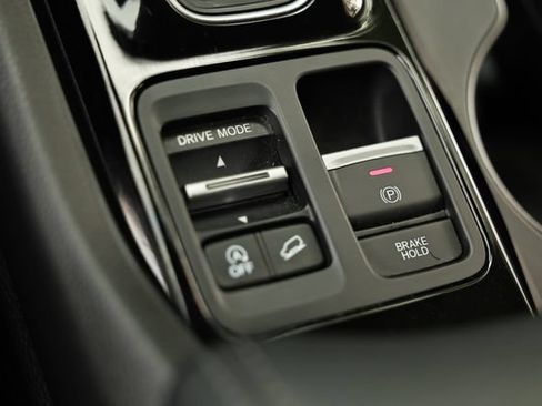 Used 2023 Honda Pilot EX-L image 42
