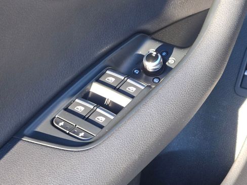 Used 2018 Audi Q7 3.0T Prestige image 30