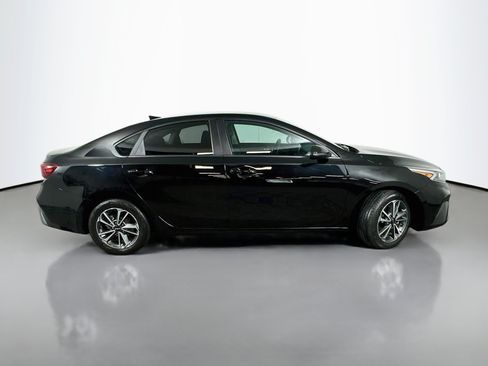 Certified 2024 Kia Forte LXS w/ LXS Technology Package FWD image 8