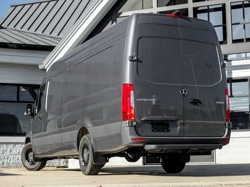 Used 2026 Mercedes-Benz Sprinter 2500 image 2