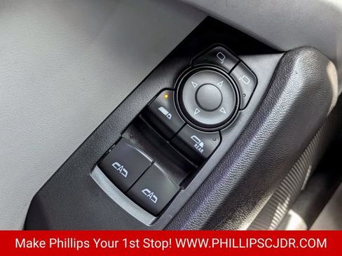 Used 2020 Chevrolet Camaro LT RWD image 19