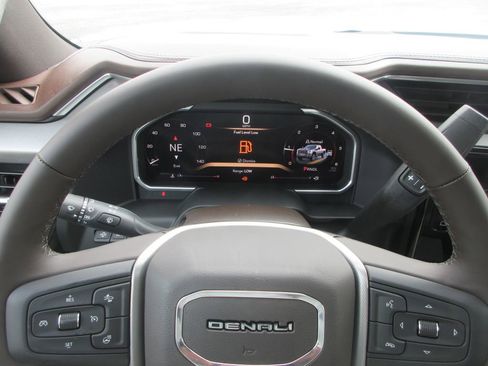 New 2026 GMC Sierra 3500 Denali w/ Denali Reserve Package AWD/4WD image 16