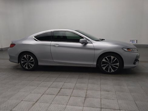 Used 2017 Honda Accord EX-L image 11