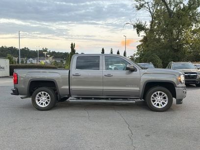 Used 2017 GMC Sierra 1500 SLE w/ SLE Value Package