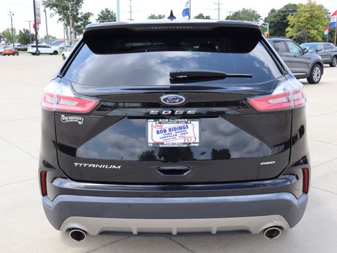 Used 2024 Ford Edge Titanium image 7