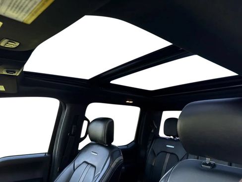 Used 2019 Ford F150 Platinum w/ Equipment Group 701A Luxury AWD/4WD image 27