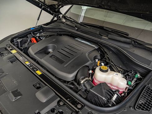 New 2026 Land Rover Range Rover Sport Dynamic SE image 37